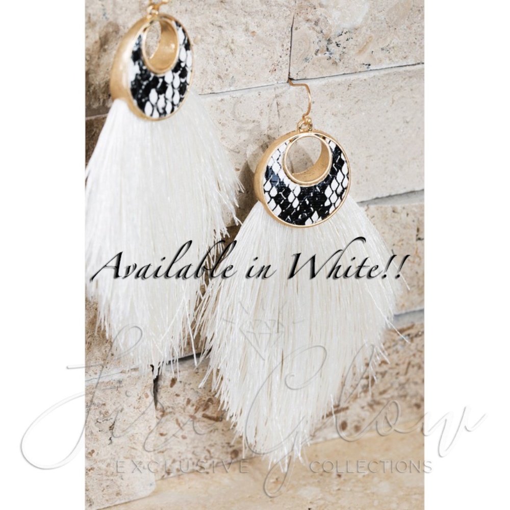 Tan Tassels With Snake Print Framed in Gold Tone - Picture 6 of 7